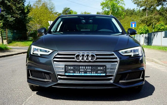 Audi A4 cena 75700 przebieg: 170000, rok produkcji 2019 z Płock małe 781